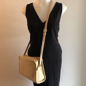 Vintage Coach 9814 Sutton Shoulder bag/ Crossbody Costa Rica